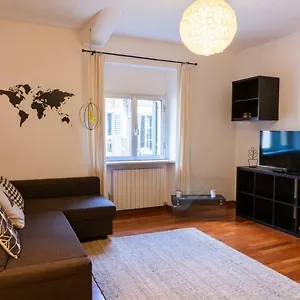 Appartement Domus - Accogliente Residenza Rocchetto A 25mt Da Piazza Erbe, Vérone