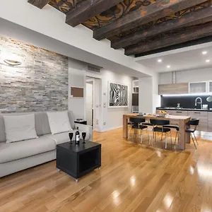  Apartment Flats4rent Federica