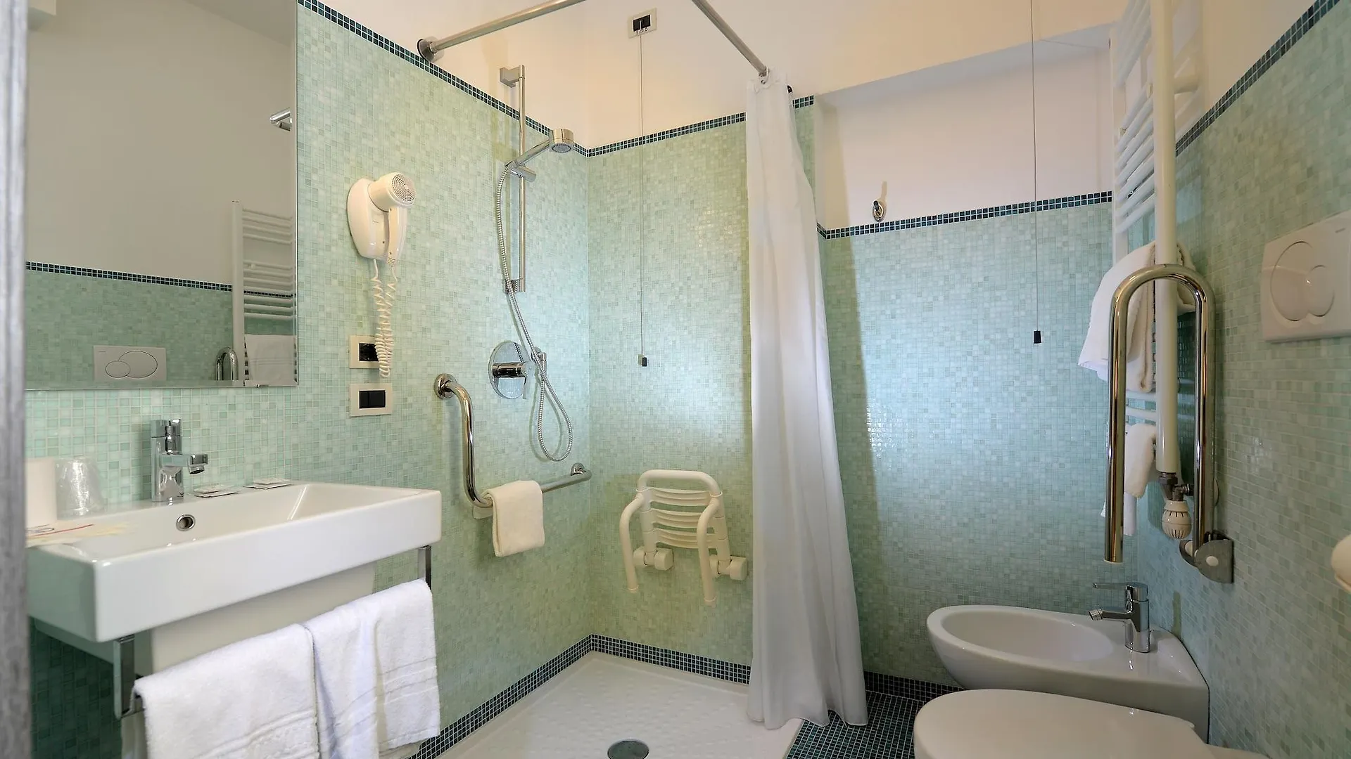 **  Hotel Siena Verona Италия